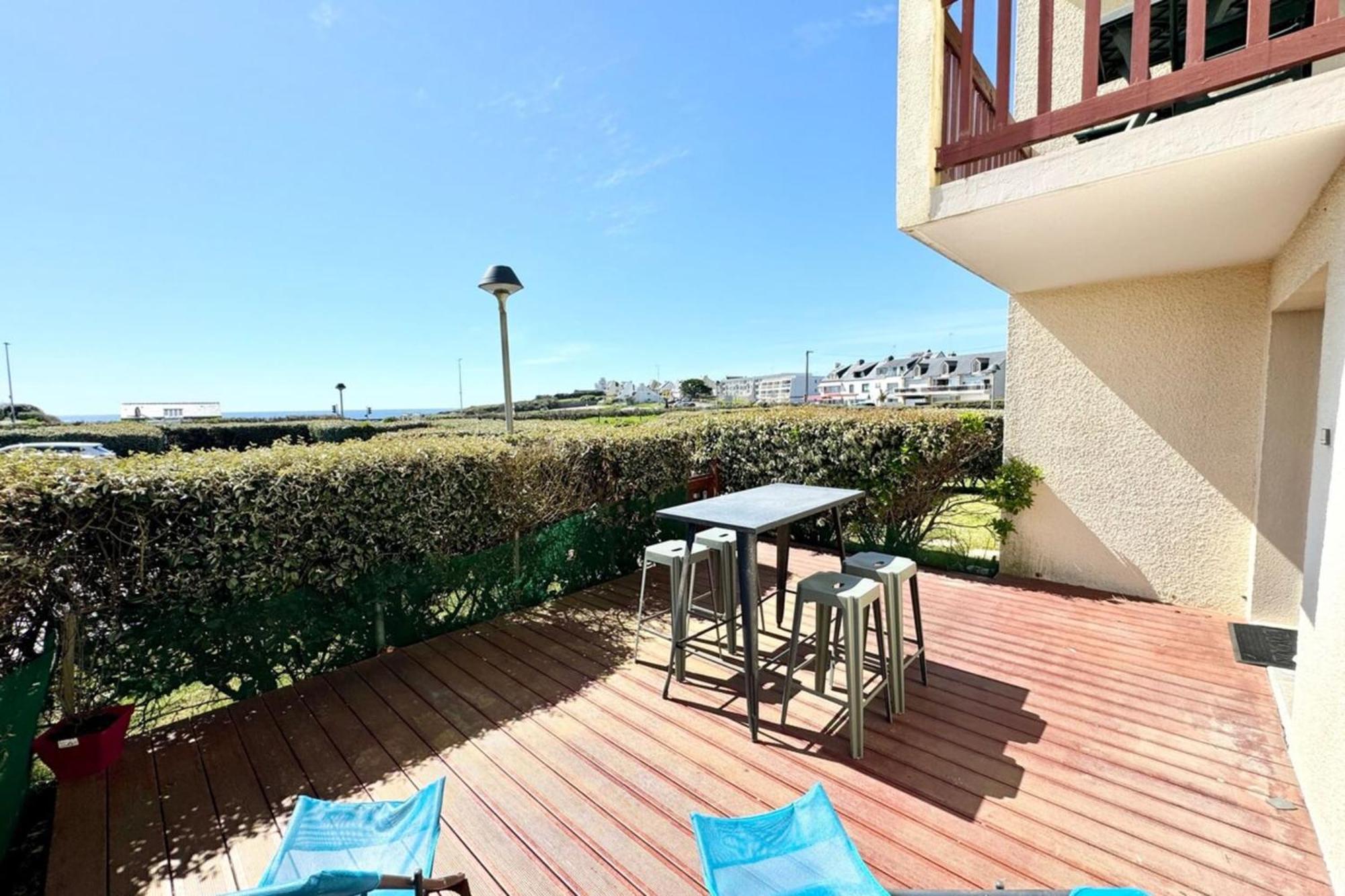 Joli Cosy Terrasse Face A La *